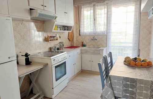 Nea Smirni Condo | Make yourself at home!