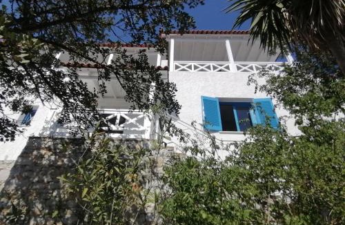 Katakali House | MAMMA MIA On THE BEACH