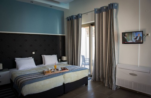 Mikri Mantineia Apartment | Mantinia Bay Hotel