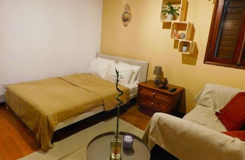 Anavyssos Apartment | Marco Polo's Mooring Cozy Navy House