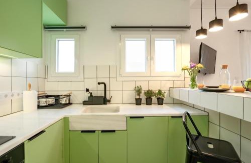 Kypseli Apartment | Marilora's House. Charming Urban Retreat