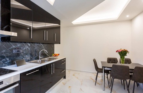 Kardamyli Apartment | Marina A2 Apartment with Sea View Jacuzzi, Wi-Fi, and Air Conditioning