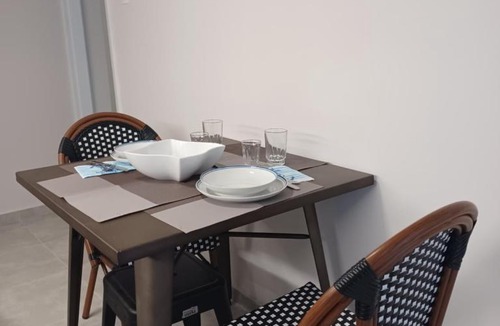 Pasalimani Apartment | Marina Zeas Hidden Gem