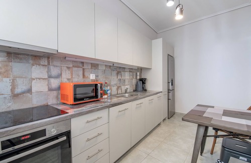 Piraeus Apartment | Marina Zeas Hidden Gem