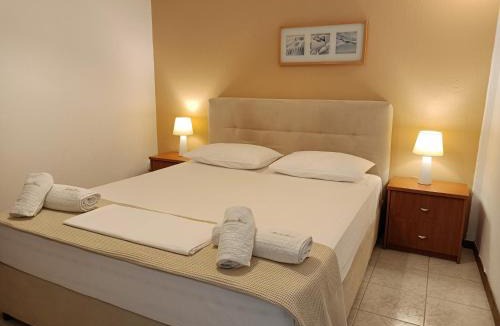 Afytos Apartment | Marios Garden House