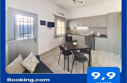 Skyros Town Apartment | Mary's House 1