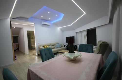 Borsh Apartment | Metaj House