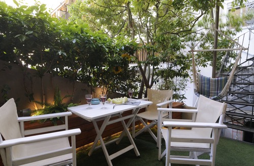 Athens Apartment | Mets Eclectic Flat with Private Lush Terrace