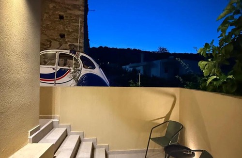 Choudetsi House | Mikio - Cretan Village House, Vineyards & Music