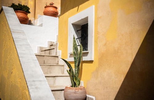Fiolitis Apartment | Mina's Loft & Apartment