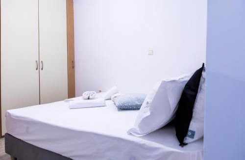 Heraklion Apartment | Minimal Apt near City Center