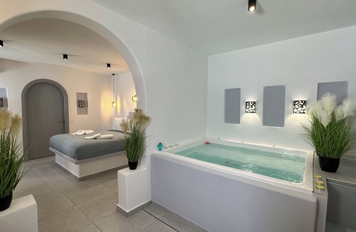 Perissa Hotel | Miracles Suites by Anastasia Princess, Adults Only