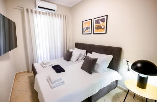 Tsoukaladhes Apartment | ML Houses Lefkada