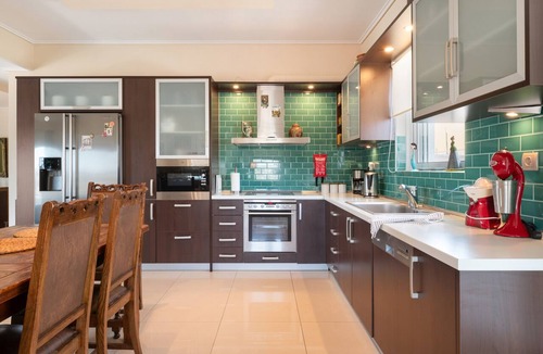 Keratea Apartment | Modern apartment near Athens and the coast