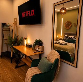 Neos Kosmos Apartment | Modern Bohemian Suites ATHENS - AVM