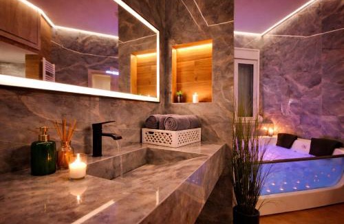 Neos Kosmos Apartment | Modern Bohemian Suites - GVM