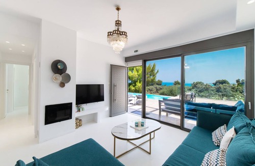 Agios Ioannis Villa | Modern cave villa w/pool, 3 mins walk to the beach