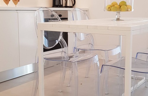 Paros House | Modern House near Parikia with 3 bedrooms & 2 bath