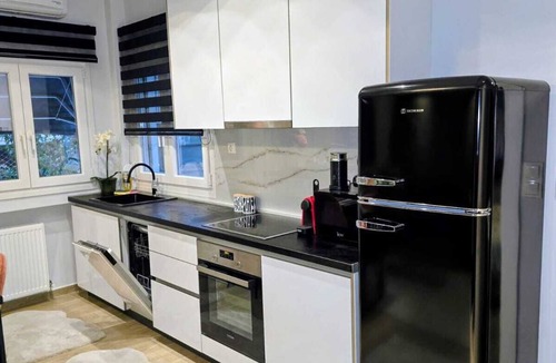 Thessaloniki Apartment | Modern Luxury Apartment Stylish & Cozy Stay