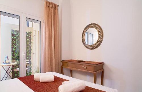 Nea Chora Apartment | Modern Luxury Studio Near Beach & Old Harbor Fast WiFi Private Veranda
