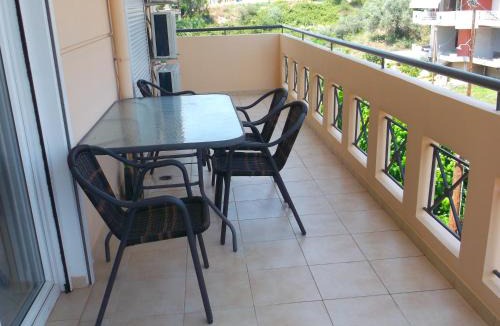 Loutra Edipsou Apartment | Modern-style apartment