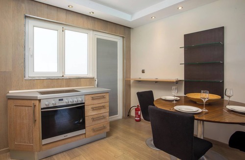 Rhodes Apartment | Molos Seaside Apartment in Rhodes Town