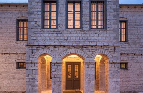Ano Pedina Hotel | Monopatia Resort