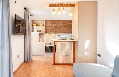 Vissa House | Mont' Rock Villas 3 Holiday Home with Sea View, Wi-Fi, and Air Conditioning
