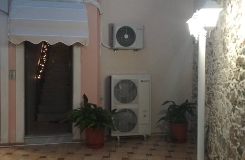 Mytilene House | Moonstone house B. Ermou 167 apartment