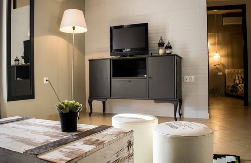 Mytilene House | Moonstone house B. Ermou 167 apartment