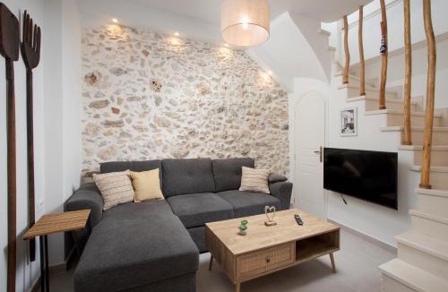 Platanias Town House | Mouse House with Sea View and Mini Pool