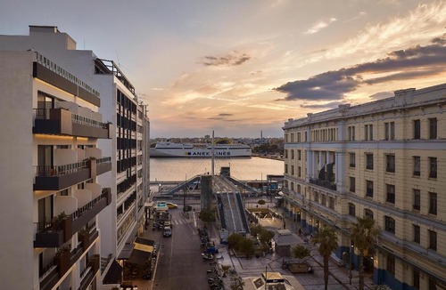 Piraeus Hotel | Mural Piraeus Hotel