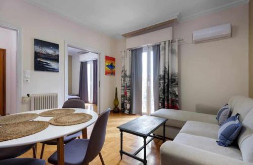 Mousio Apartment | Museum View 1 Bd Apartment