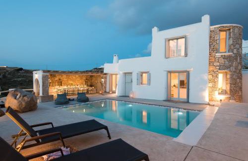 Agios Ioannis House | Mykonos Cloud White Villa