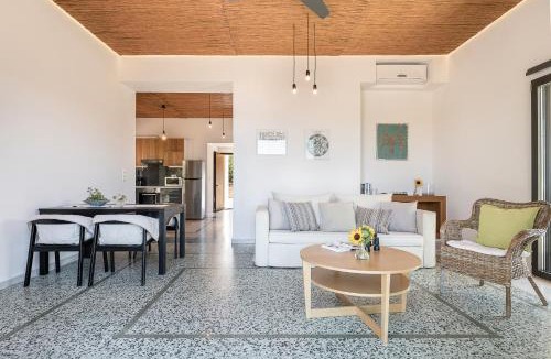 Tersanas Villa | Myrtia Beach House