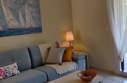 Dhrakata Apartment | Myrtos Cottages Thalia