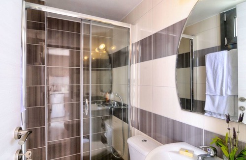 Myrtos Apartment | Myrtos Mare Suite mit Meerblick by Interhome