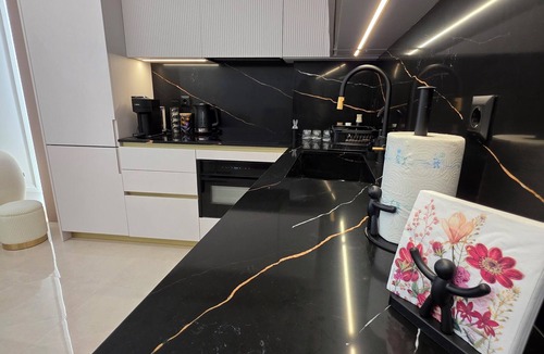 Dafni Apartment | N.K Suite – Stylish 1BR Apartment with City View