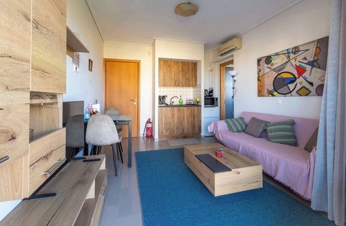 Markopoulon Apartment | Nancy View Apartment - Right next to the Airport
