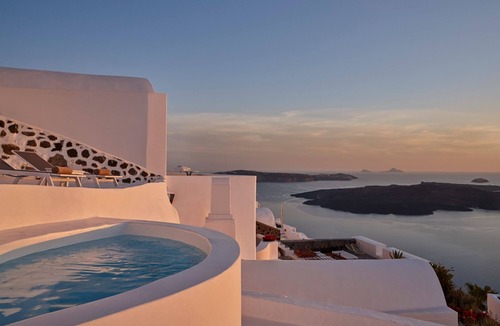 Fira Villa | Nautilus,3 bedroom character villa with outdoors jacuzzi and fantastic sea views
