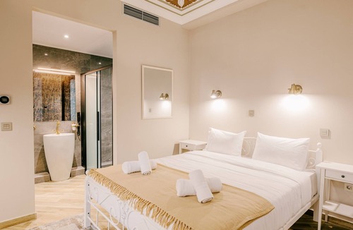 Neapoli Hotel | Neapolis 1897 Boutique Luxury Rooms