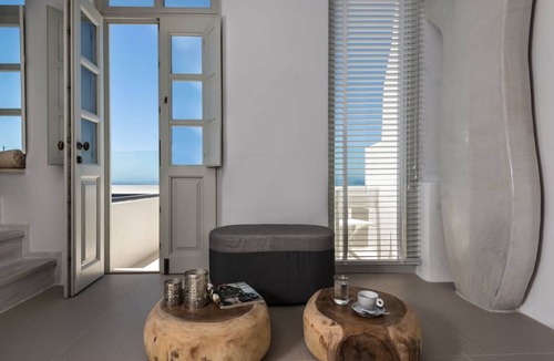 Fira Apartment | Nefeles Junior Suite by Fantasia Villas