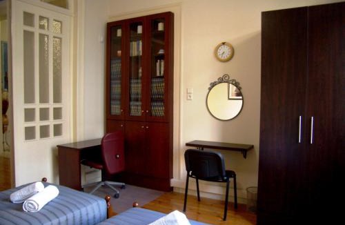 Koum Kapi Apartment | Neoclassical Glamour