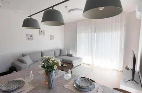 Kaisariani Apartment | New-built apartment close to Athens city centre (Form E1)