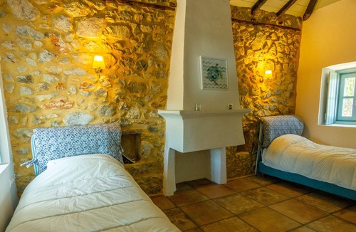 Sampatiki Villa | NEW! Luxurious, spacious stone house with sea views - detached in the olive grove