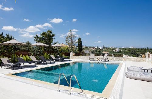 Chamalevri Villa | New luxurious villa with stunning pool,views &bbq!