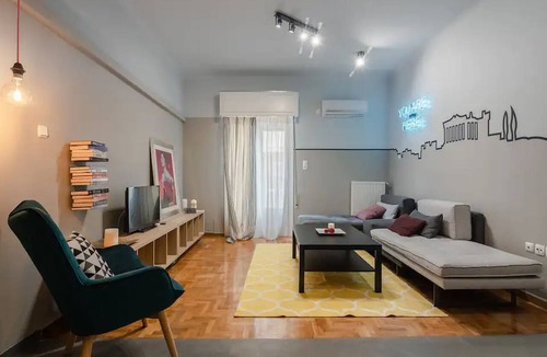 Makrigianni Condo | Next to Acropolis Museum, in Plaka area large Apt!