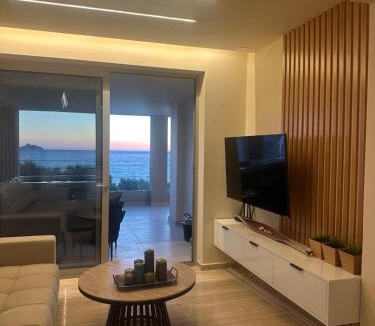Kalamaki Apartment | Nicola's Mare