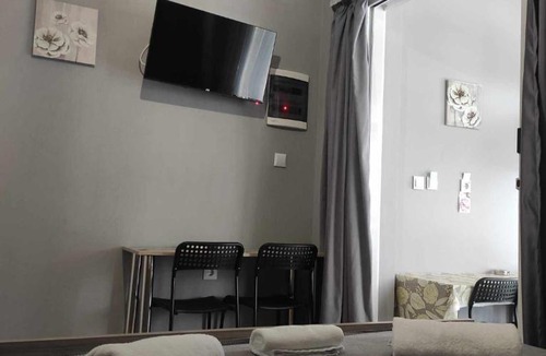 Paralia Ofryniou Apartment | Nikos House Cozy Studio Suite by Delta Hospitality