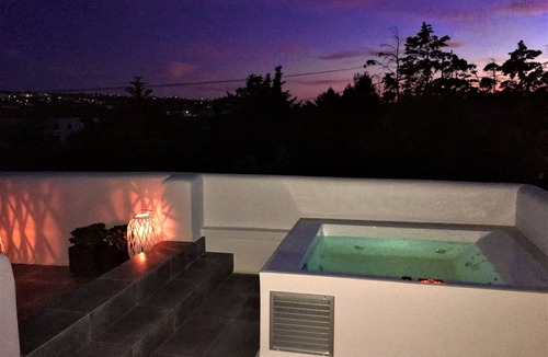Glinado Apartment | NINEMiA NAXOS WITH JACCUZI AND POOL
